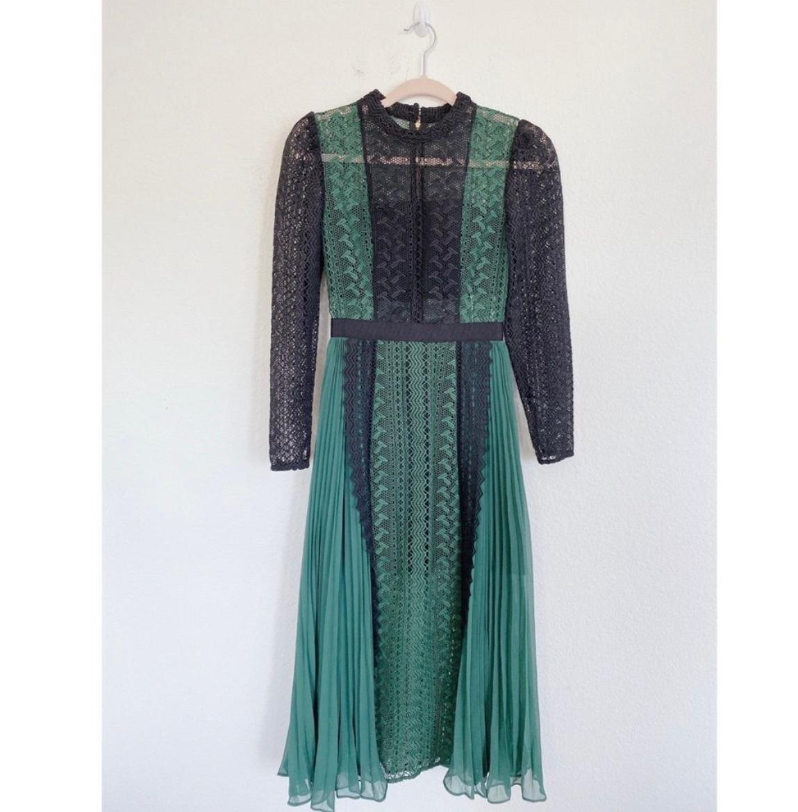 Self-Portrait | Green & Black Lace Dress — photo 4 of 5