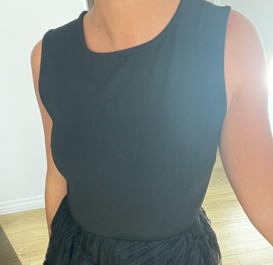 Vintage Black ruffled gown — photo 4 of 4