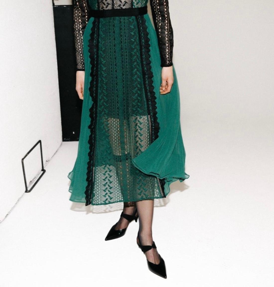 Self-Portrait | Green & Black Lace Dress — photo 3 of 5