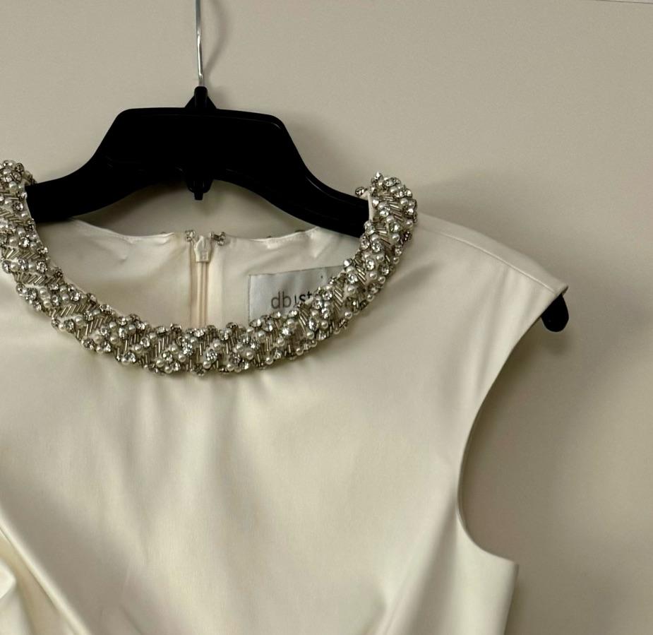 White wedding dress 