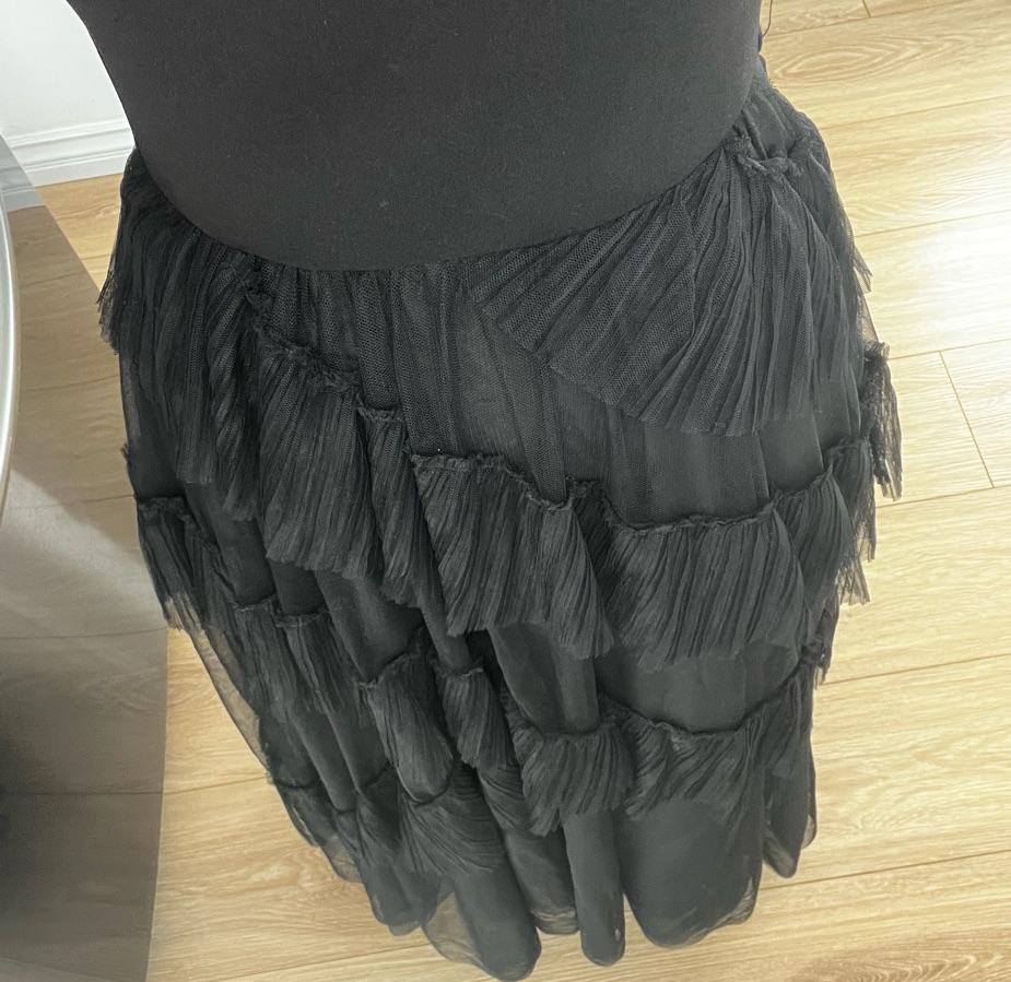 Vintage Black ruffled gown — photo 2 of 4
