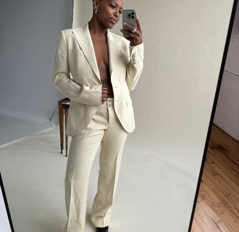 Vintage Dolce and Gabanna linen pantsuit — photo 2 of 2