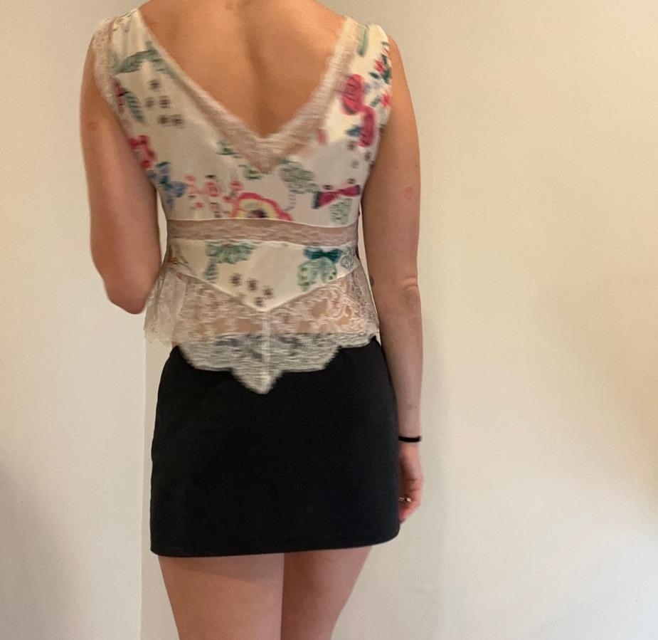 VINTAGE MOSCHINO TOP  — photo 2 of 2