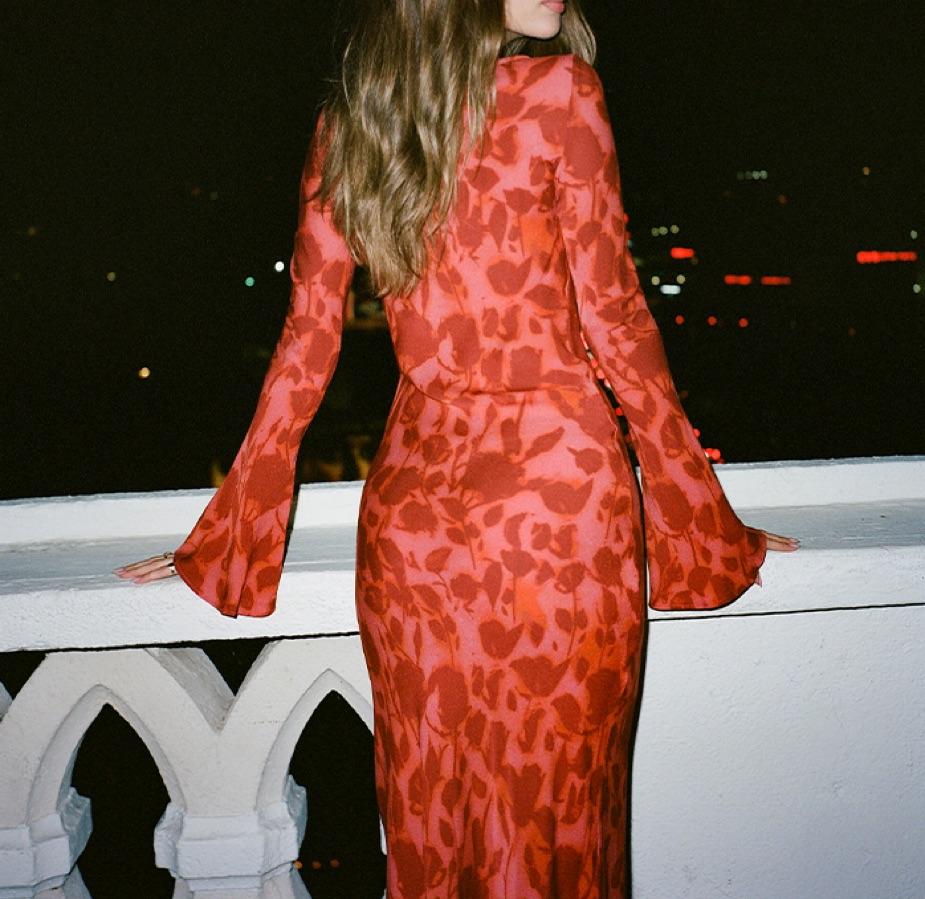 Realisation Par Gia Havana (Red) — photo 2 of 4