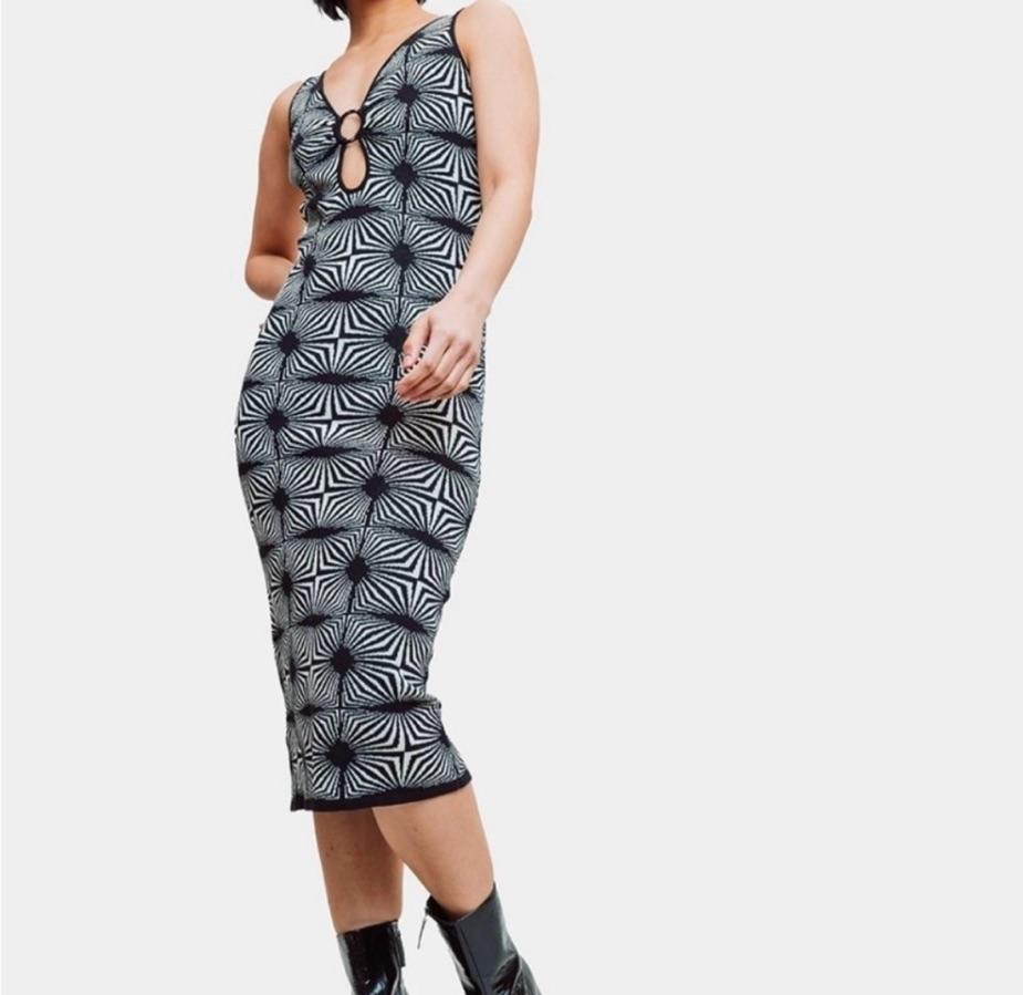 Geometric Cut Out Midi Dress — photo 2 of 5