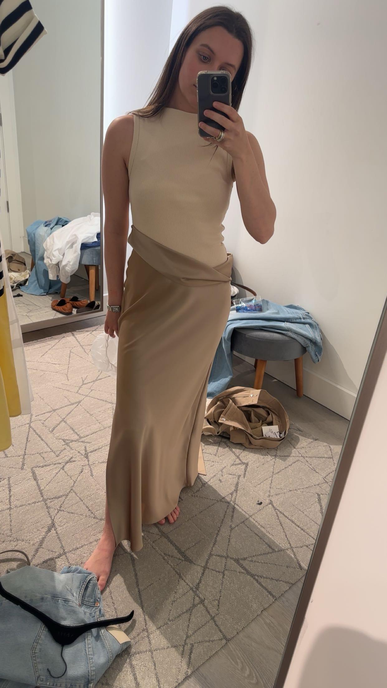Neutral dress — photo 1 of 3