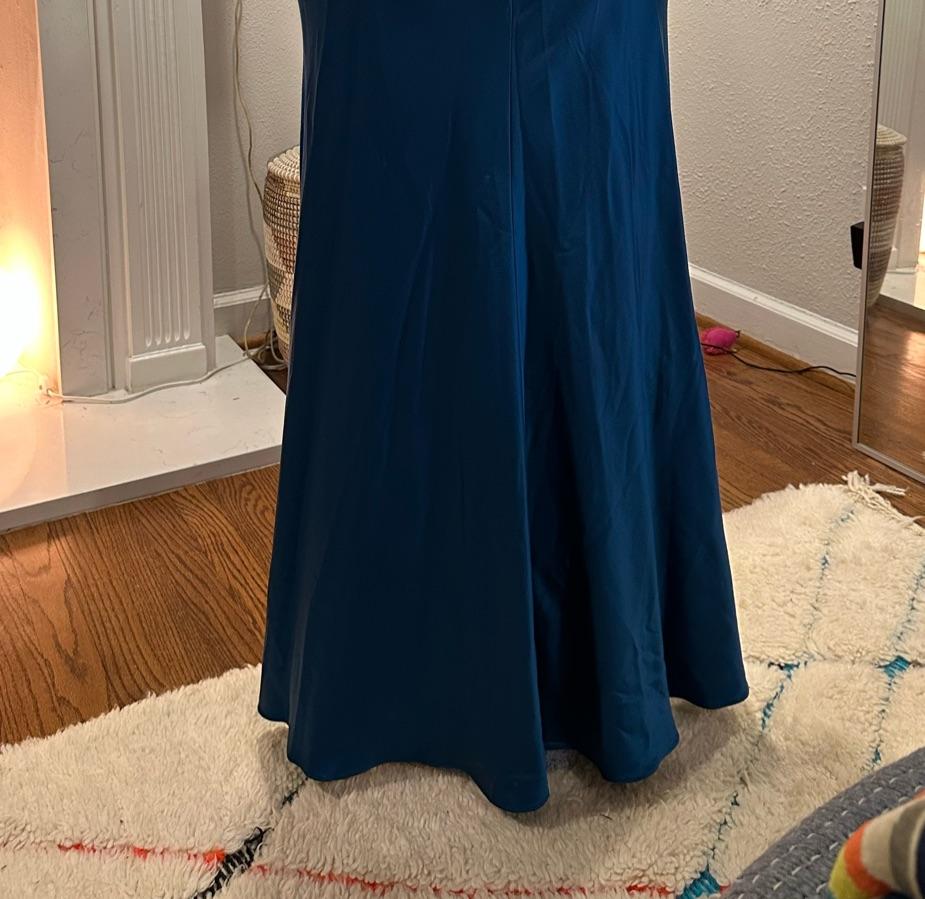 100% Silk Carla Westcott Gown — photo 2 of 3