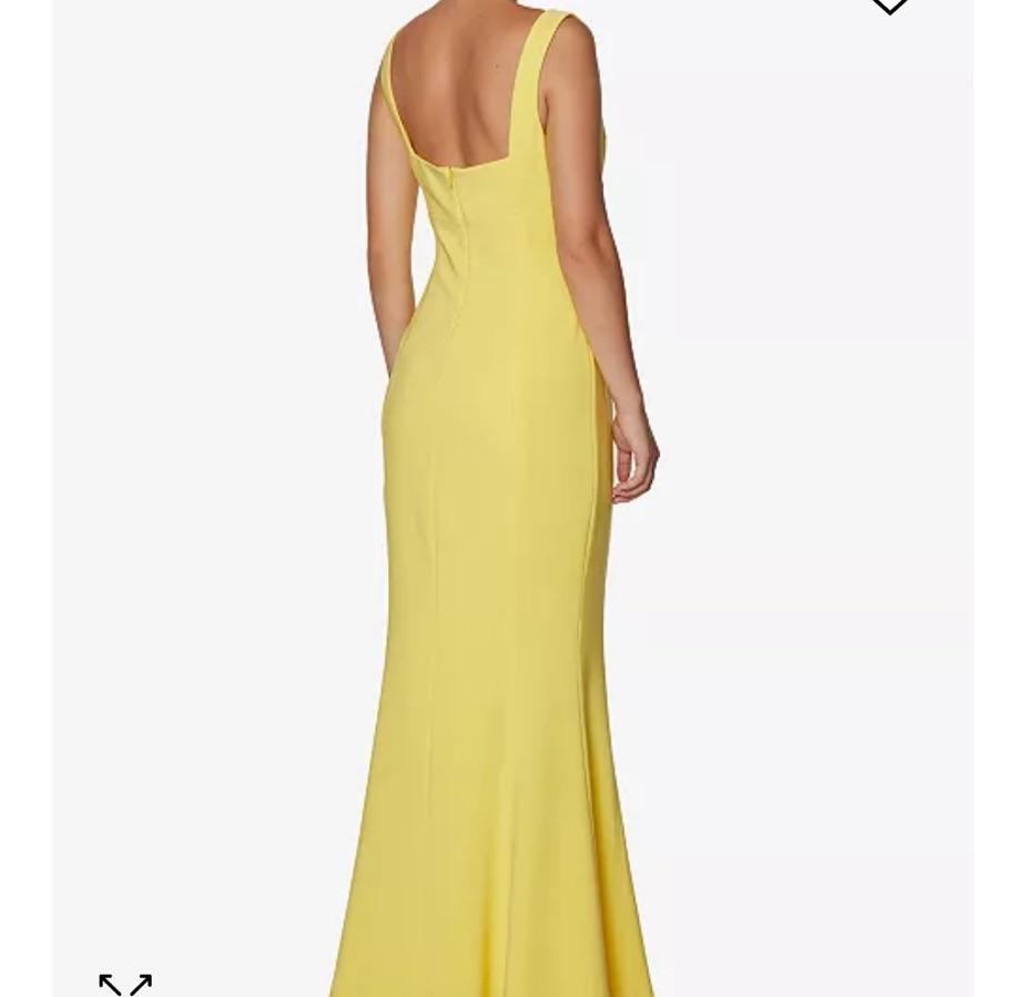 Laundry by Shelli Segal Gown — photo 2 of 3