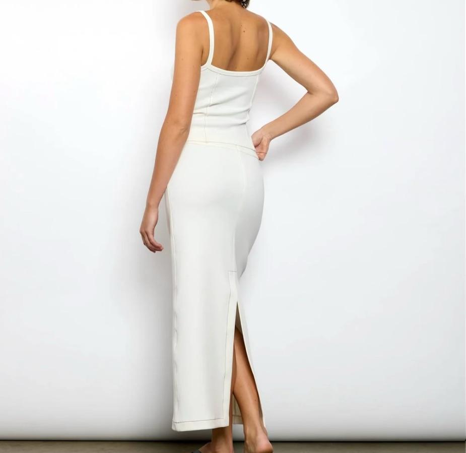 With Harper Lu White Set — photo 4 of 4