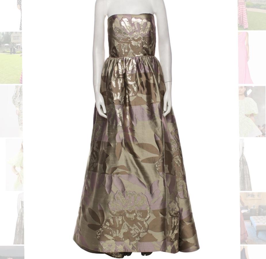 Oscar de la Renta Gown — photo 3 of 5