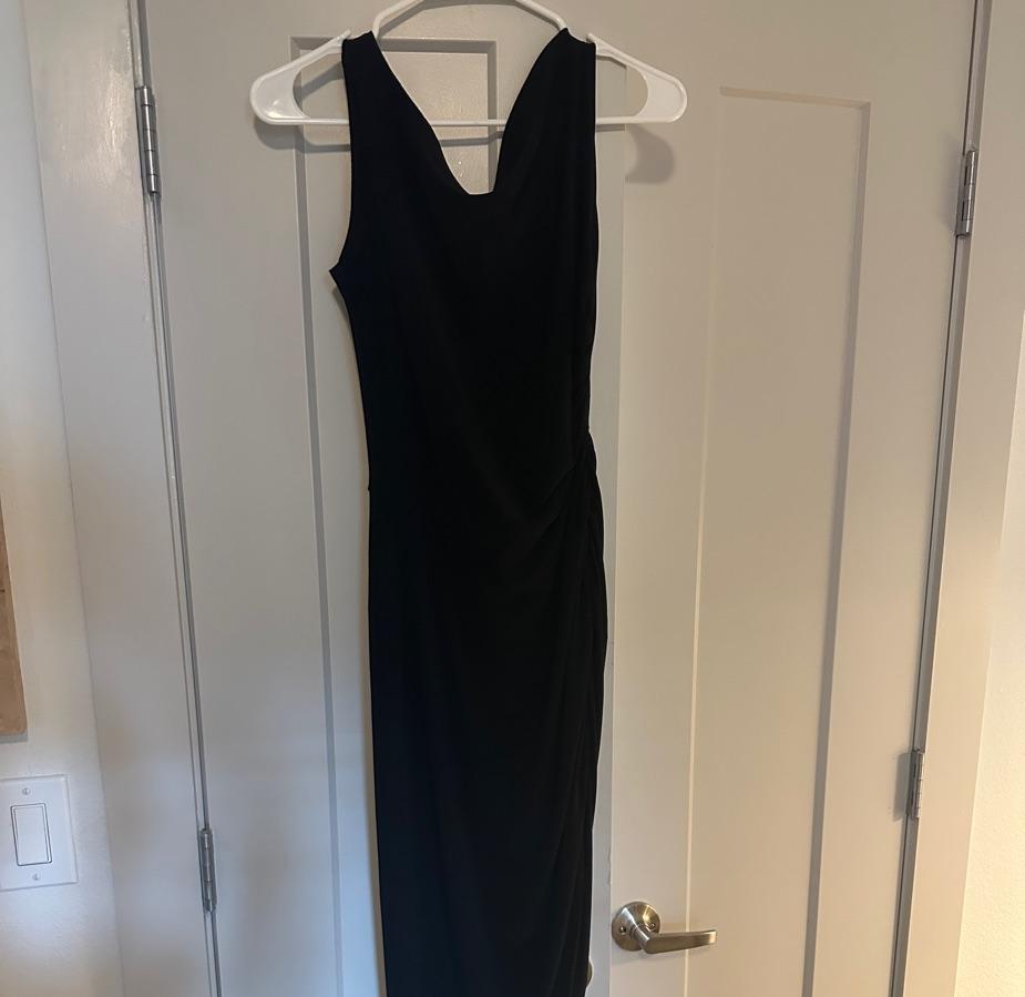 Norma Kamali Black Gown — photo 4 of 4