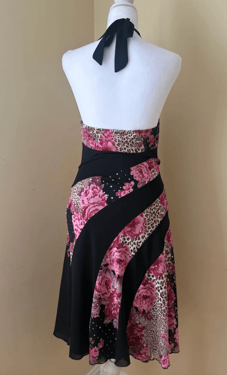 Vintage y2k Black Floral Print Halter Midi Dress — photo 2 of 2