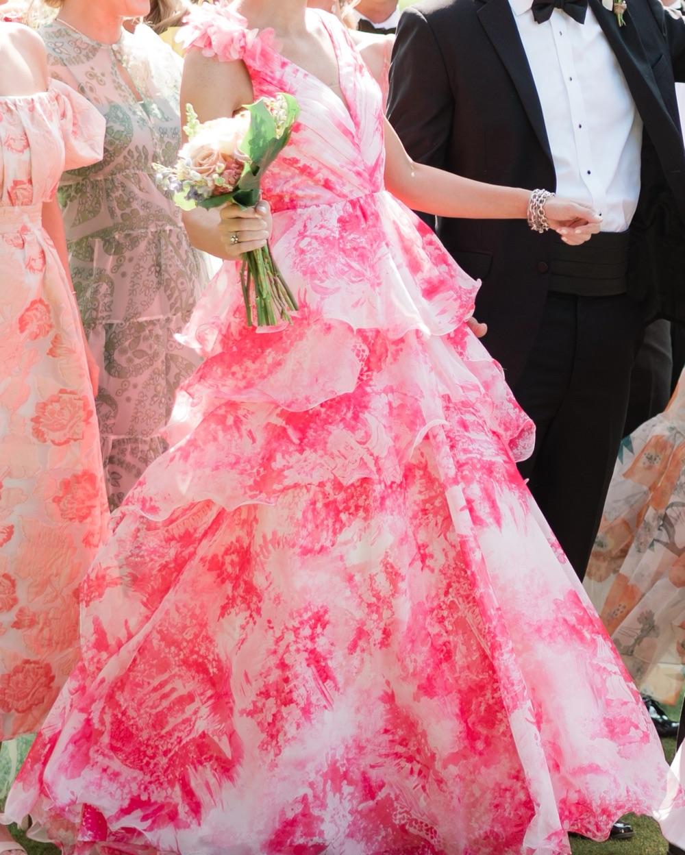 Stunning pink floral formal dress — photo 4 of 5