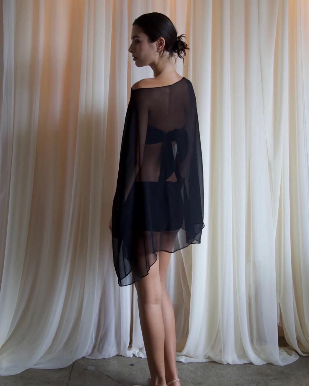 Buci poncho and bra set — photo 3 of 3