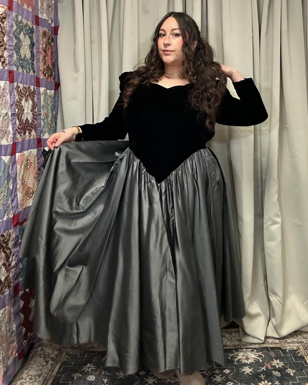 80s Dark Romantic Basque Waist Gown — photo 3 of 6